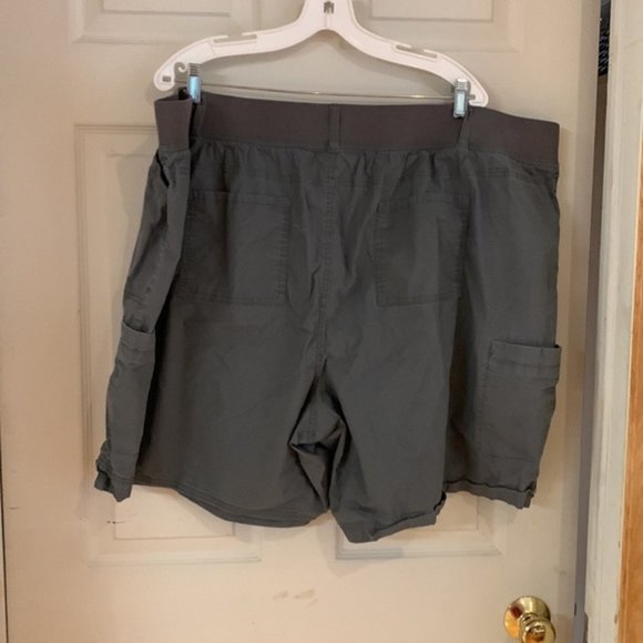 D/C Grey Shorts Size 30 - Picture 4 of 6